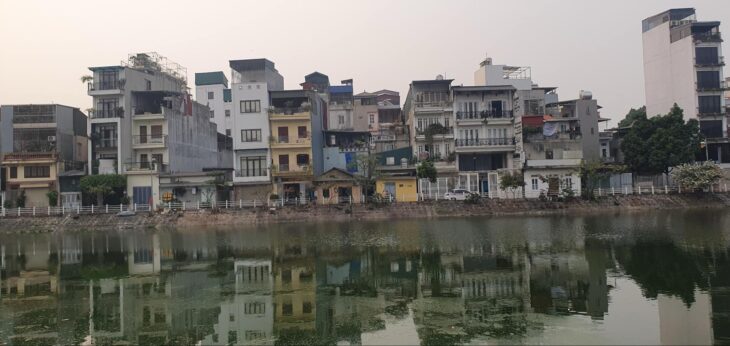 Bán đất mặt hồ Ngọc Lâm, 250m, mặt tiền 12m, cạnh đường Hồng Tiến 40m kéo dài