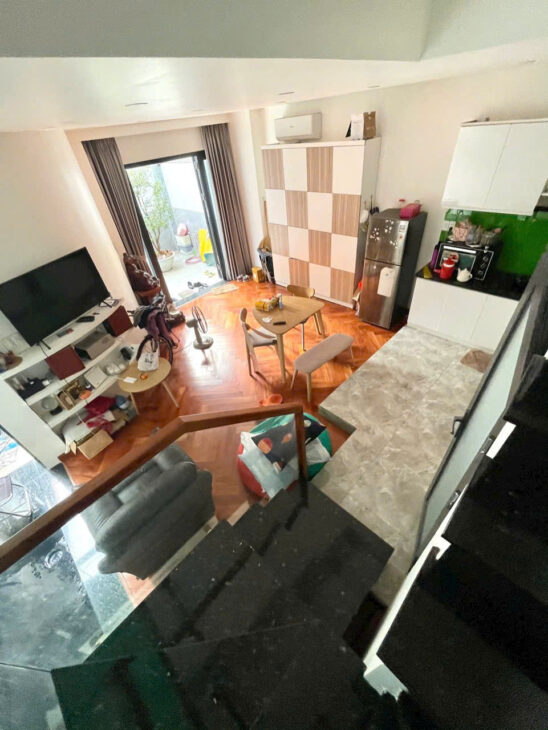 Nhà đẹp – hẻm sang! Hẻm nhựa 8m Quốc Lộ 13, P26, QBT – 6 x 10m (62m2) – KC 4 tầng – giá 9,5 tỷ