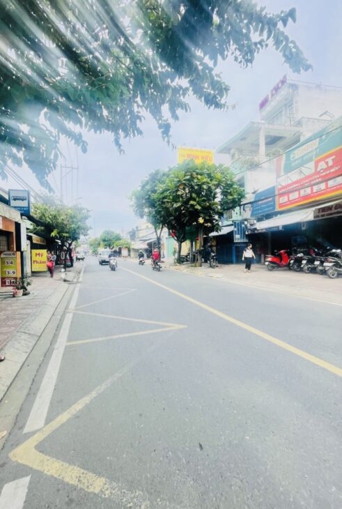 C87 Nhà Mặt Tiền Kinh Doanh Sầm Uất Quận 7 – Thu Nhập 30 Triệu/Tháng – 130m² – Đường Lê Văn Lương