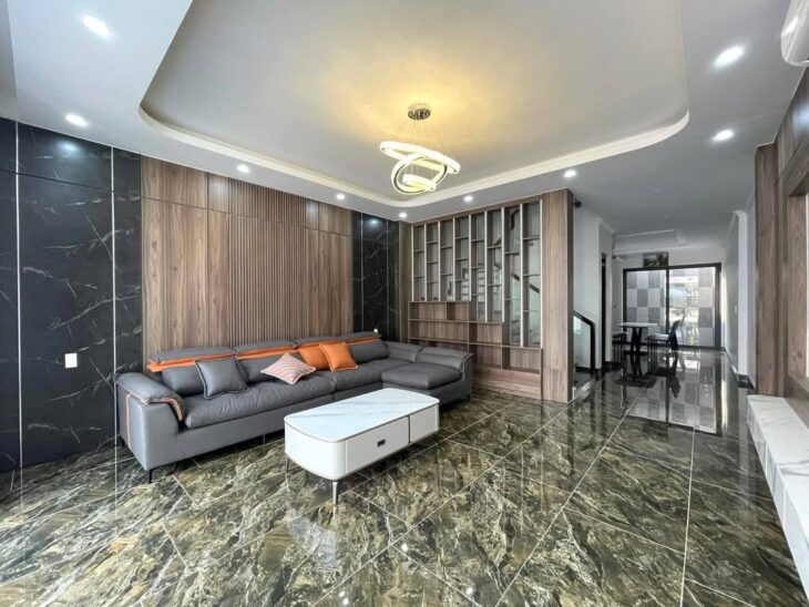 BÁN NHÀ PHỐ HOÀNG CẦU – ĐỐNG ĐA – PHÂN LÔ – Ô TÔ TRÁNH – VỈA HÈ – VỪA Ở VỪA KINH DOANH – SÁT ĐH