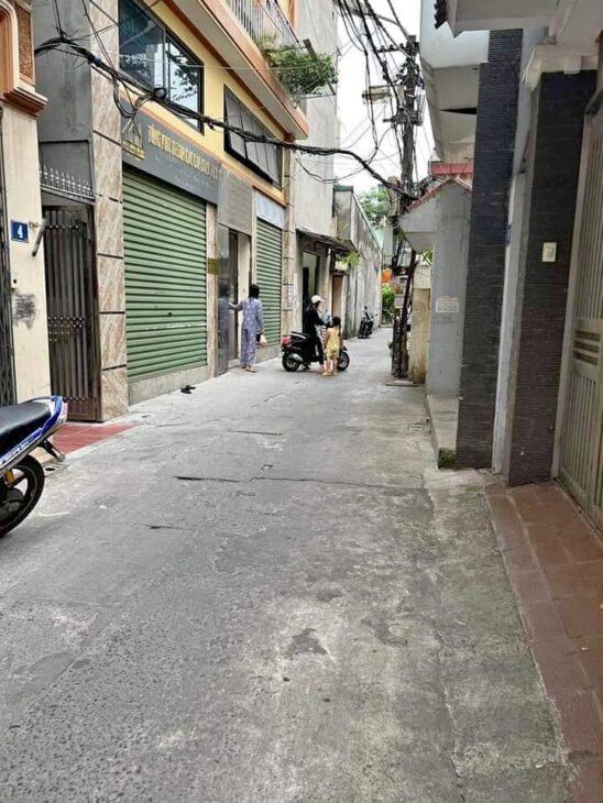 NHÀ ĐẸP KHƯƠNG ĐÌNH – LÔ GÓC 2 MẶT THOÁNG TRƯỚC SAU – NGÕ 3 GÁC- DT 30M2 GIÁ HƠN 7 TỶ