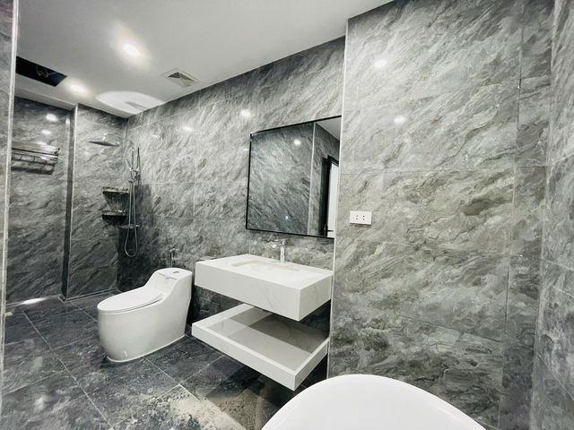 Nhà đẹp Hoàng Hoa Thám, Ba Đình, giá 8.5 tỷ