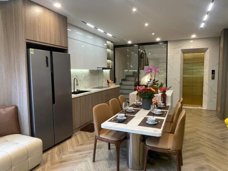 Bán Nhà Kim Ngưu – 59m² x 5 Tầng, Gara Ô Tô, Thang Máy – Giá 18.7 Tỷ