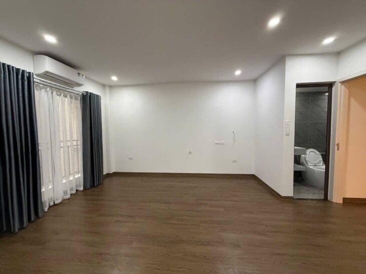 Nhà 4T khu Võ Thị Sáu 43m,MT 5m-Ngõ Thông -ở ngay.