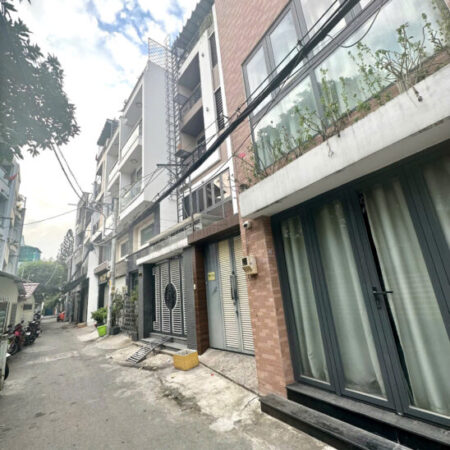 Hạ 300tr giá bán gấp – HXT Nơ Trang Long ,Phường 11 ,QBT – (5,5 x 16m) – 4 tầng – HĐT 80tr/tháng –