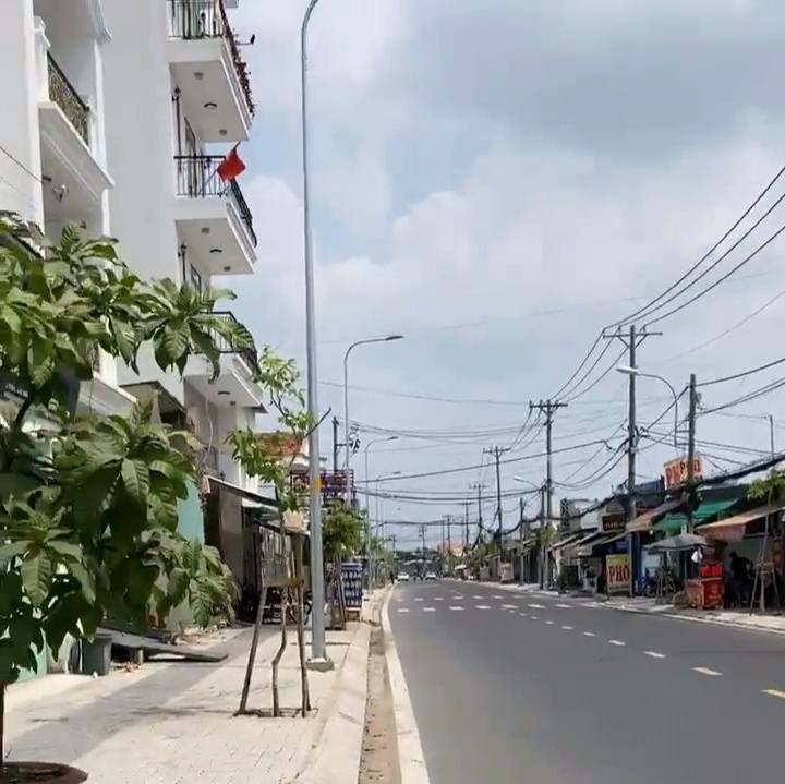 ????????BÁN NHÀ SÂN VƯỜN 210M² FULL THỔ CƯ – GIÁ CHỈ 6,5 TỶ