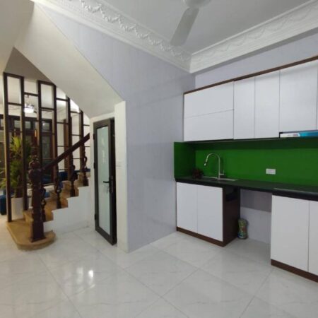 BÁN NHÀ ĐỐNG ĐA-THÁI THỊNH-THỊNH QUANG-40M-5T-8.6TY. LH: 0982769586