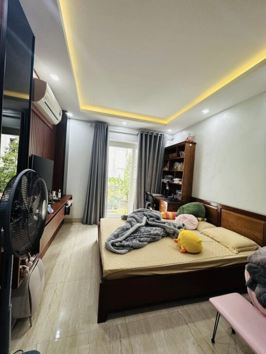 Bán gấp biệt thự liền kề Goldmark City, 136 Hồ Tùng Mậu, 120m2x 5 tầng, giá tốt