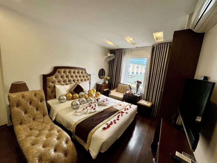 Bán NHANH KS 3* trung tâm quận Thanh Xuân, 102m2x8 tầng, thang máy, lô góc 69,9 tỷ