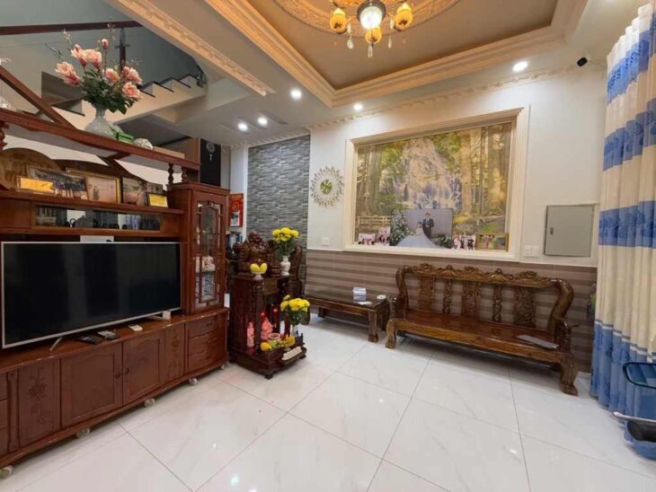 Bán nhà mặt phố Lý Phục Man, Q.7, 55m², 4 tầng, 11.5 tỷ, sổ hồng