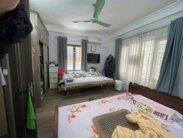 Bán nhà đẹp 55m2 5tầng mặt tiền 4.5m 18.3 tỷ ngõ ôtô phố Phạm Văn Đồng Bắc Từ Liêm