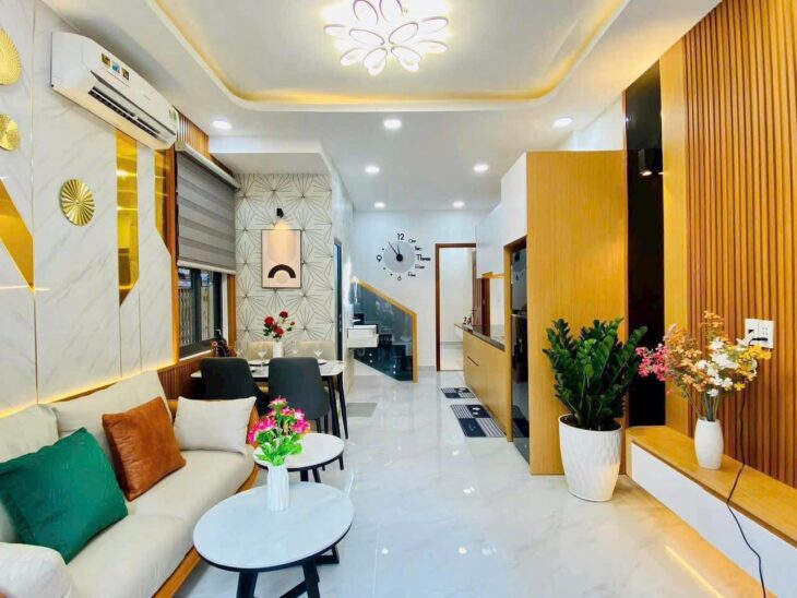 NHÀ ĐƯỜNG 3/2 Q10 FULL NỘI THẤT XIN XÒ, Ở NGAY, ĐANG SẴN HD CHO THUÊ – Chỉ 5 Tỷ xx