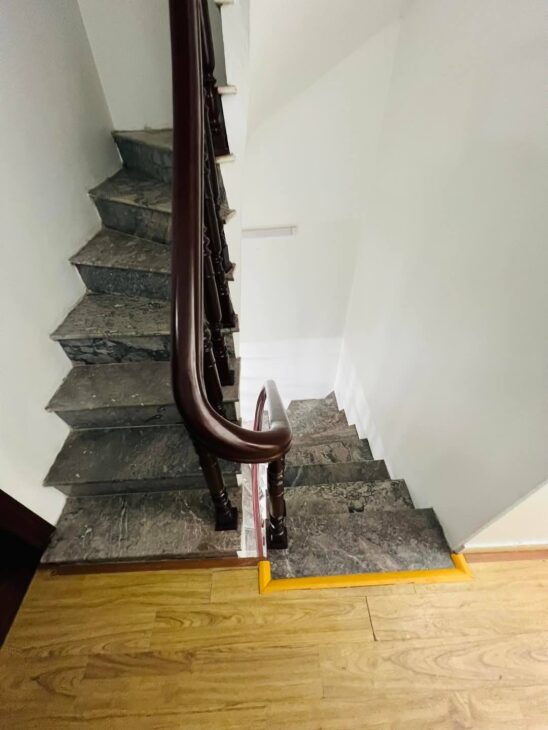 Cho thuê nhà mới đẹp 30m2 4tầng phố Thụy Khuê chỉ 10tr/tháng gần Hồ Tây