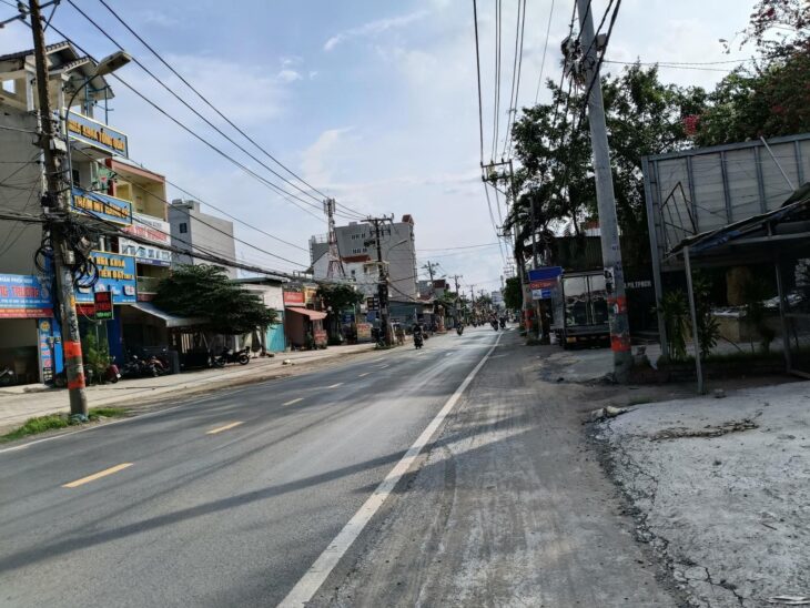 [GIẢM SỐC 1 TỶ] BÁN NHÀ MẶT TIỀN VEN SÔNG NGUYỄN DUY TRINH, THỦ ĐỨC – KINH DOANH ĐỈNH! GIÁ MỚI