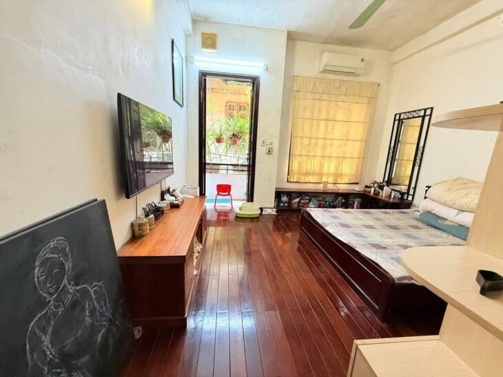 Bán nhà 60m2 5T MT 4m 24.5 tỷ phân lô mặt ngõ ôtô vỉa hè Hoàng Quốc Việt Cầu Giấy