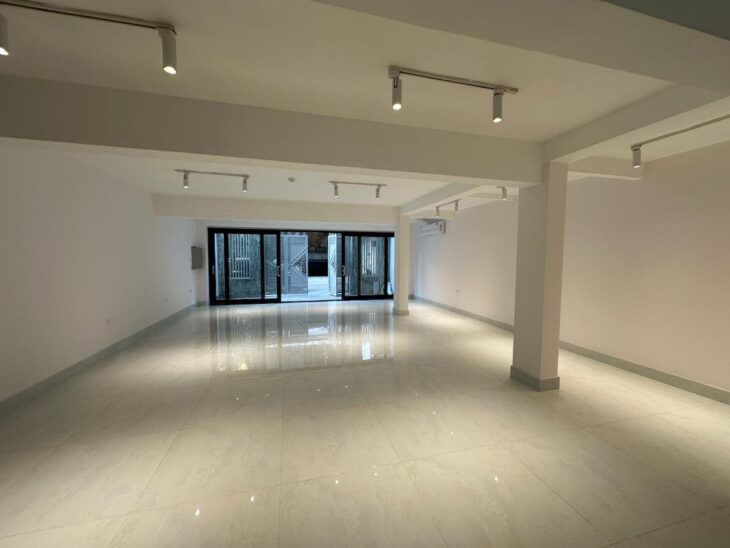 Bán nhà Phố Hoàng Ngân (Đỗ Quang)-KĐT Trung Hòa 130m/ 6T Thang máy/MT 7m 65 Tỷ