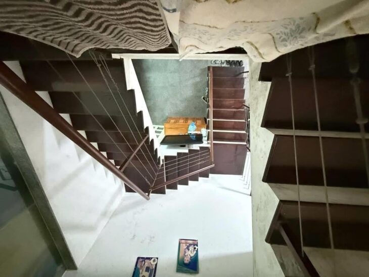 Bán nhà 60m2 5T MT 4m 24.5 tỷ phân lô mặt ngõ ôtô vỉa hè Hoàng Quốc Việt Cầu Giấy