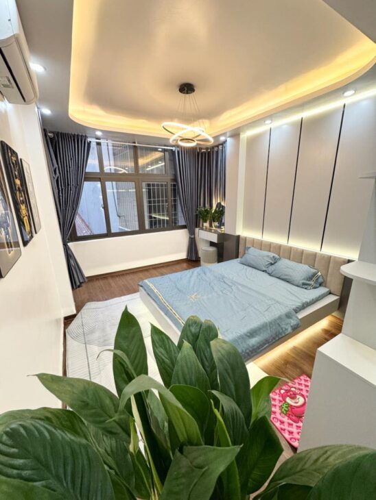 HÀNG SIÊU HIẾM KHÂM THIÊN – ĐỐNG ĐA 30m – 4 tầng – mt 3,5m. Giá 4,7 tỷ