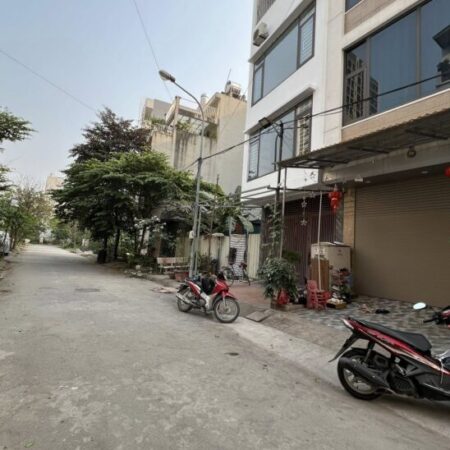 Bán Nhà Phân Lô Hà Đông Khu B Yên Nghĩa 50m x 4 tầng Mt 4.5m Giá 11.7 Tỷ.