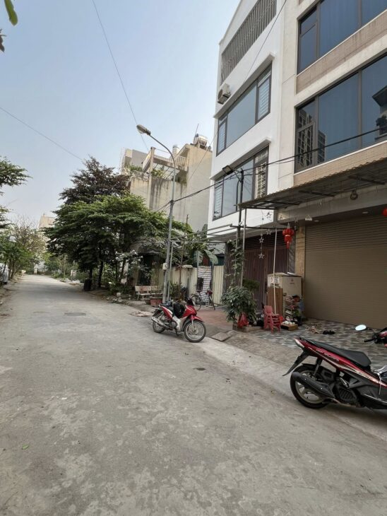 Bán Nhà Hà Đông Khu B Yên Nghĩa 50m x 4 tầng Mt 4.5m Giá 11.9 Tỷ.