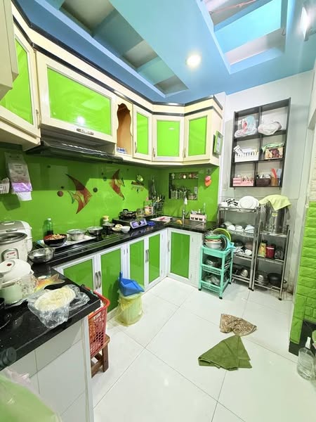 NHÀ HOÀNG HOA THÁM-PHÚ NHUẬN-39M2 – 5 TẦNG