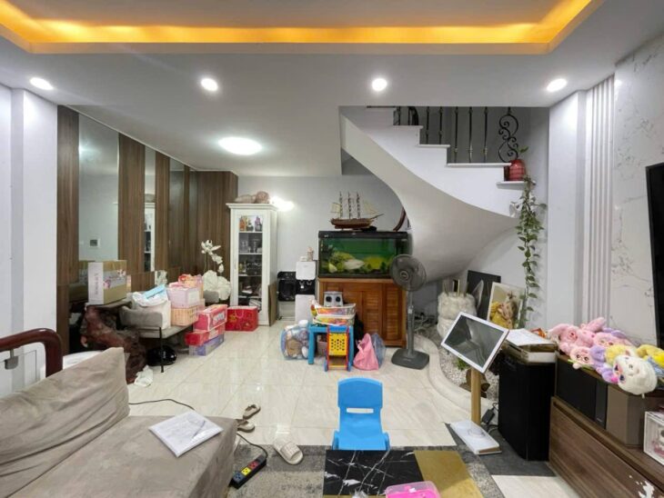 BÁN NHÀ ĐỂ TRẦN KHẮT TRÂN – KINH DOANH ĐỈNH – DÂN TRÍ CAO – 40mX5 TẦNG – MT 5M- 11 TỶ