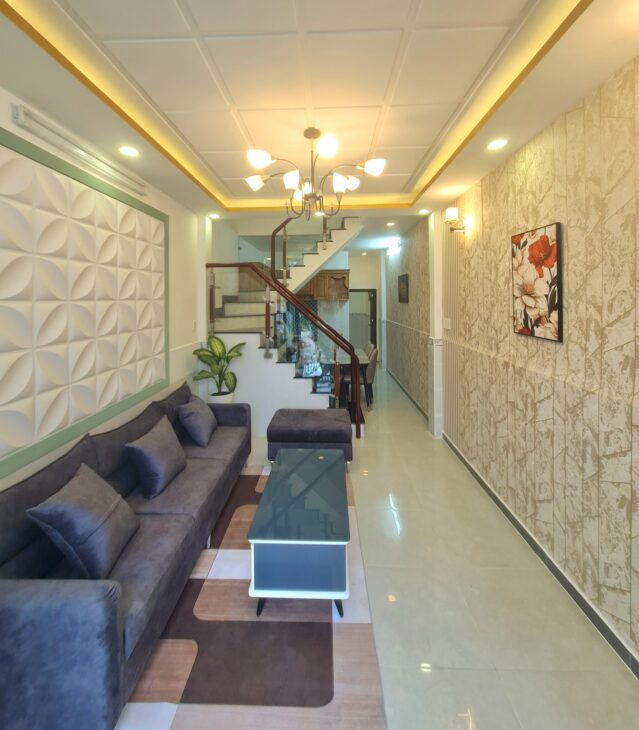 Nhà sân XE HƠI, 3pn gần Cao Đẳng Điện Lực, xe tải né nhau, 3.86T!