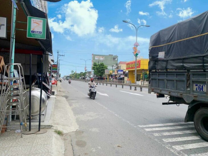 ???? Bán nhà 2 tầng 2 mặt tiền QL1A, thu nhập 1 tỷ/ năm