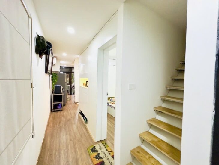 68m2, Tập thể Minh Khai, Hai Bà Trưng, Tầng 2, 2 ngủ, lô góc thoáng sáng, ô tô ngay chân cầu thang.