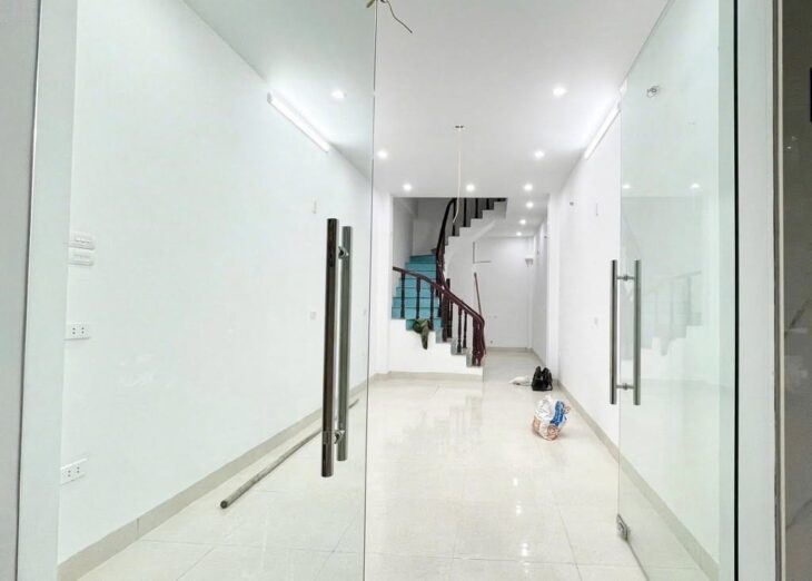 Bán nhà phân lô, vỉa hè, ô tô tránh, kinh doanh sầm uất – Đền Lừ 2, 30m2x4, 12,8 tỷ