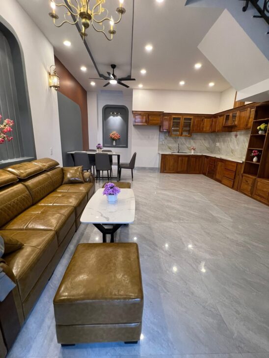 BÁN NHÀ 03 TẦNG, MÊ ĐÚC MỚI VĨNH NGỌC,HẺM Ô TÔ LƯƠNG ĐÌNH CỦA NGAY UBND XÃ VĨNH NGỌC, GẦN CHỢ