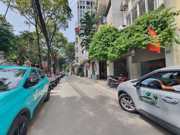 BÁN GẤP NHÀ CẤP 4 PHỐ ĐỘI CẤN – BA ĐÌNH – HÀ NỘI 85M, 15 TỶ 0965549363