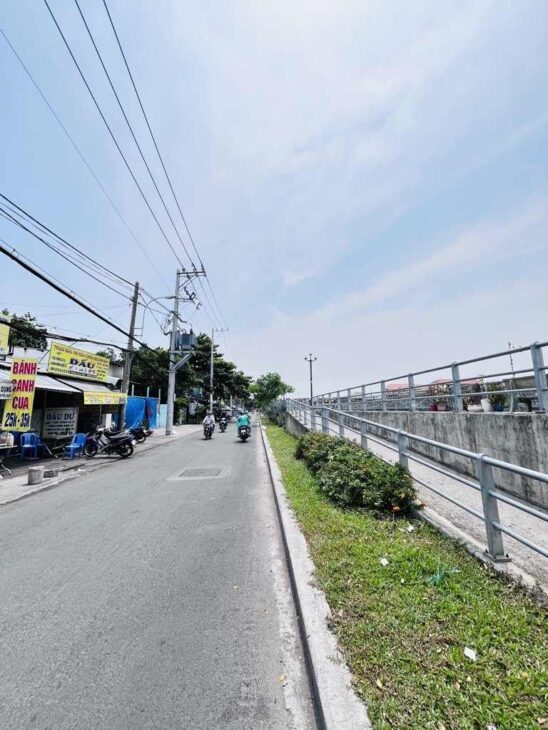 NHÀ ĐẸP Q8 MẶT TIỀN MỄ Cốc 4,3M X 28M TIỆN XÂY MỚI