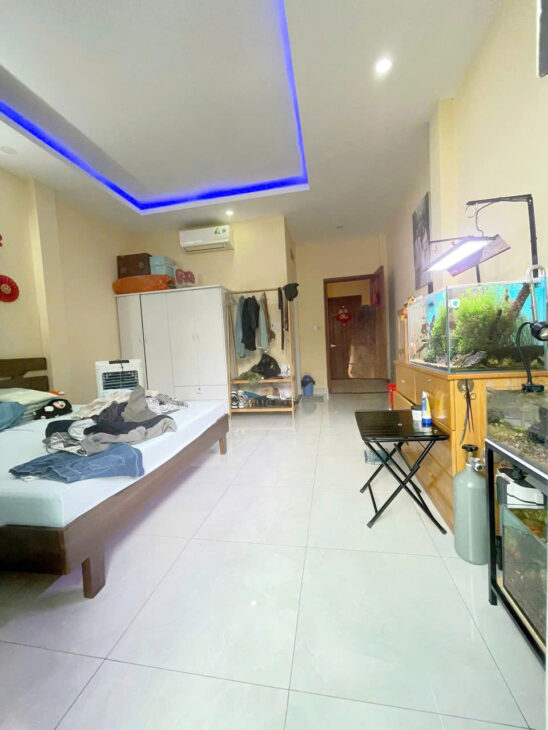 Bán nhà 4 tầng, 68m2, 4PN, HXH đẹp Hà Huy Giáp ngay Ngã Tư Ga, Quận 12