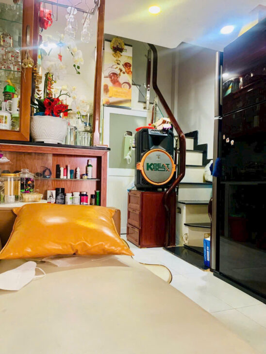 Cực HIẾM bán nhà 3 tầng một đời chủ, HXH 7m đường TX22, giá chưa tới 2Tỷ