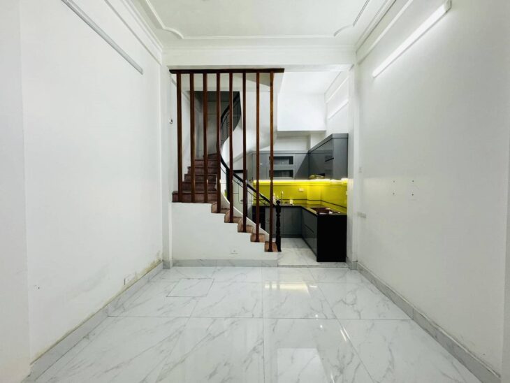 CHÍNH CHỦ NHỜ BÁN TRUNG TÂM THANH XUÂN, 30M2, 4 TẦNG, NGÕ Ô TÔ TRÁNH THÔNG RỘNG BÀN CỜ GIÁ 8.4 TỶ