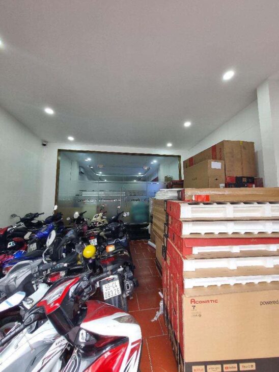 NHÀ MẶT TIỀN KINH DOANH – GẦN ĐẠI HỌC HUTECH – 4 TẦNG NGANG 6M