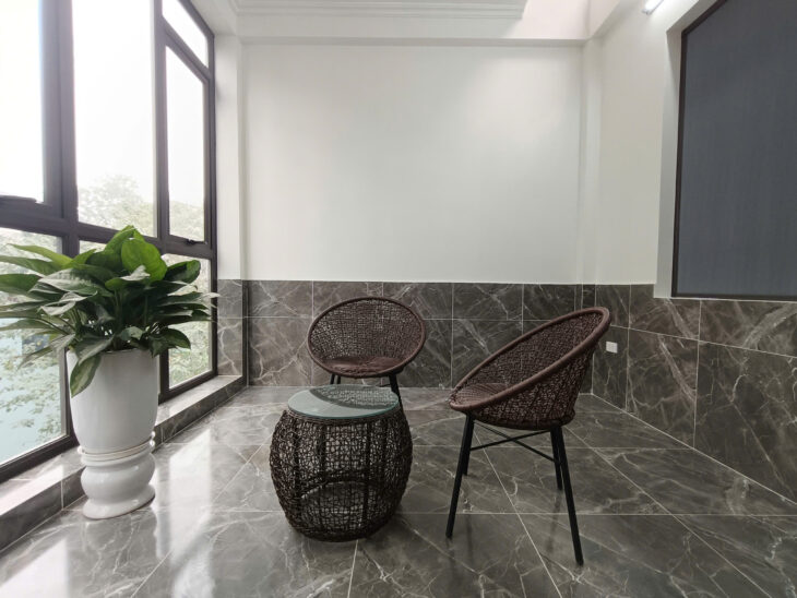 Bán Nhà Riêng, Phố Chùa Láng – DT 45m2 x MT 3.6m x 5 Tầng, Nở Hậu, Nhà Mới Full Nội Thất, An Ninh