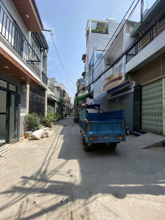 CHỈ NHỈNH 2 TỶ SƠ HỮU NGAY NHÀ LẠC LONG QUÂN – TÂN BÌNH – 20M2 2PN