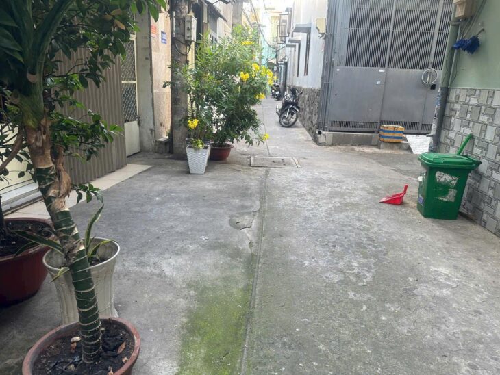 HẺM BA GÁC LỚN CÁCH HẺM XE TẢI 100M CÁCH CHỢ ÔNG ĐỊA 200M 45M2 4 TẦNG BTCT- 6 PN-LẠC LONG QUÂN-TÂN