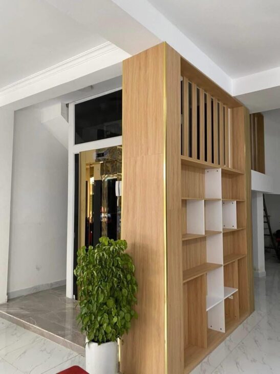 Bán nhà Võng Thị oto tránh – kinh doanh – thang máy – gần Hồ Tây 63m 6 tầng 21.6tỷ