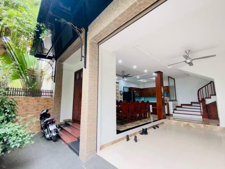 Bán nhà phân lô Lạc Long Quân thang máy – kinh doanh –văn phòng 96 M 6tầng 27.2 tỷ