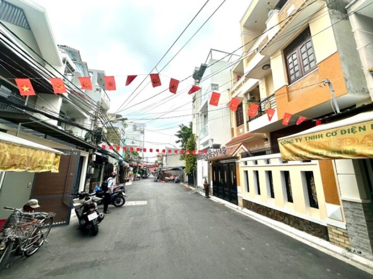 C90 ???? BÁN NHÀ MẶT TIỀN LÊ VĂN LƯƠNG 123M2, QUẬN 7 – GIẢM SÂU 1.4 TỶ, GIÁ CHỈ 16.x TỶ ????
