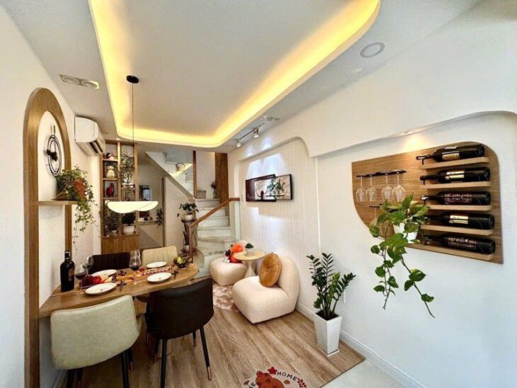 BÁN NHÀ ĐƯỜNG LÊ TỰ TÀI – NHÀ ĐẸP NỞ HẬU – CĂN GÓC 2MT – HẺM XE HƠI – TRUNG TÂM PHÚ NHUẬN – 2 TẦNG