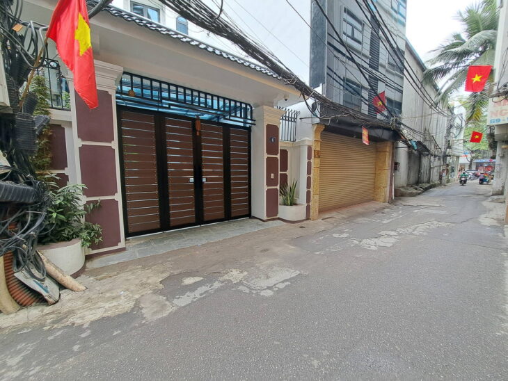 Bán nhà hot VIP nhất Đống Đa . DT 120 m2 , 6T , MT 5 m . Giá 47 tỷ .