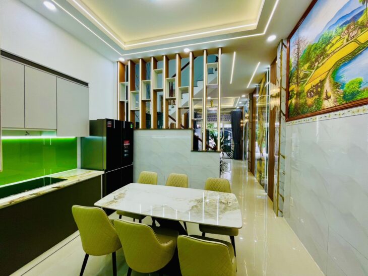 Nhà 4 Tầng Full nội thất Golden City Tô Ngọc Vân – Q12 – đường 12m ô tô thông – 4PN – giá 5.x tỷ