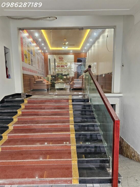 CHO THUÊ NHÀ 6 TẦNG MẶT ĐƯỜNG TỈNH LỘ 295B TRUNG TÂM THỊ XÃ VIỆT YÊN, BẮC GIANG