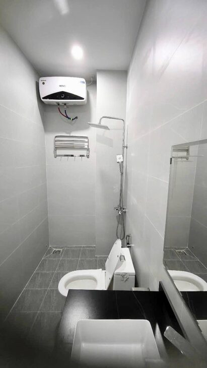 BÁN NHÀ MỚI XÂY 3 TẦNG GẦN BIỂN VĨNH PHƯỚC NHA TRANG