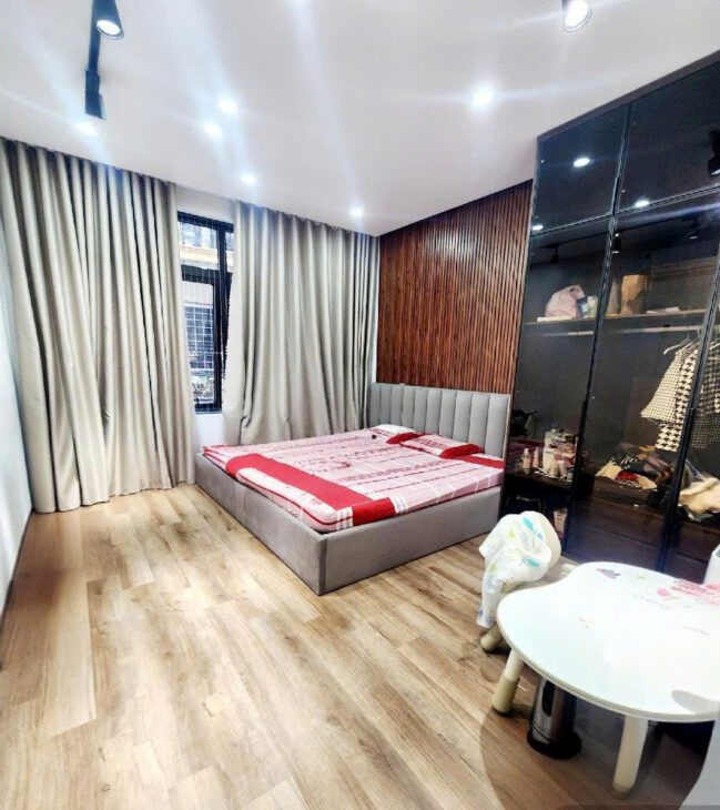 YÊN LẠC 58m2 – 18,8 tỷ – PHÂN LÔ – Ô TÔ 7 CHỖ VÀO NHÀ – 5 TẦNG THANG MÁY.