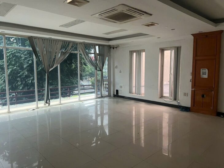 CHÍNH CHỦ CẦN BÁN NHÀ 4 TẦNG TẠI MẶT PHỐ MÊ LINH- LIÊN BẢO- VĨNH YÊN- VĨNH PHÚC